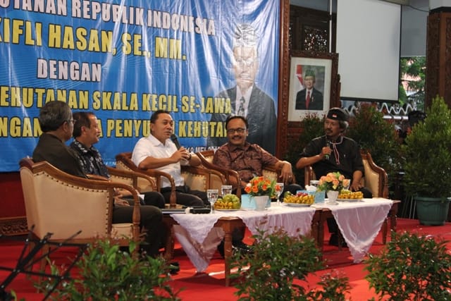 Persiapan Kongres nasional Asosiasi dan Pengusaha Hutan Skala Kecil Persiapan Kongres nasional Asosiasi dan Pengusaha Hutan Skala Kecil