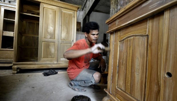 Pengusaha Furnitur Keluhkan Aturan SVLK yang Berubah-ubah