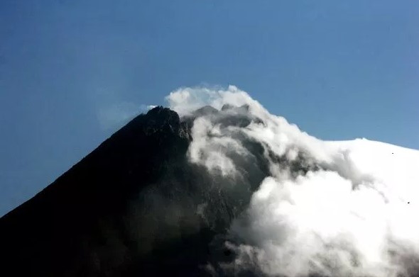gunung merapi