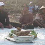 Upacara wiwitan tebang kayu jati