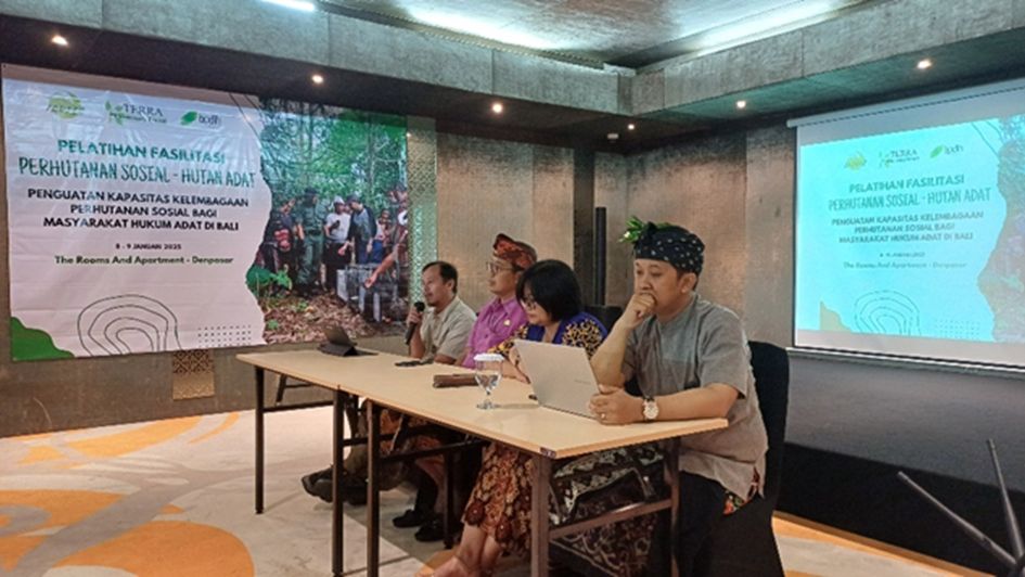 Mendorong Kemandirian Masyarakat Adat dalam Mengelola Hutan: Pelatihan Fasilitasi Perhutanan Sosial oleh Yayasan JAVLEC Indonesia